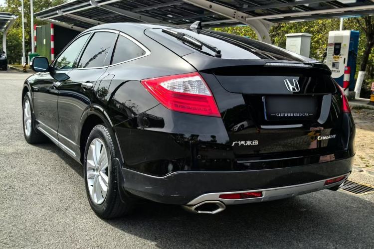 Used Honda Crosstour 2014 2.4L Luxury Edition
