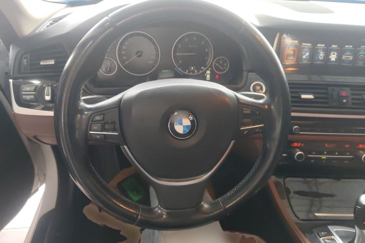 Used BMW 5 Series 2017 525Li Leading Model