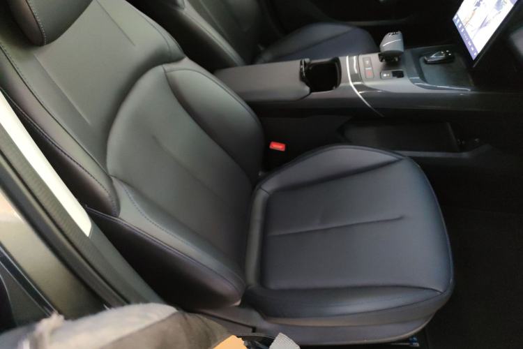 Used Changan Eado 2025 Blue Whale 1.5T 500Bar Prestige Model