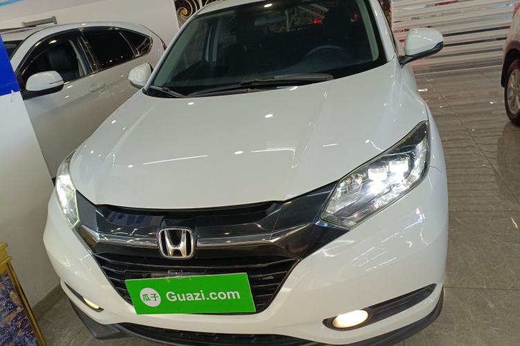 Used Honda Vezel 2017 1.8L CVT Front-Wheel Drive Pioneer Edition
