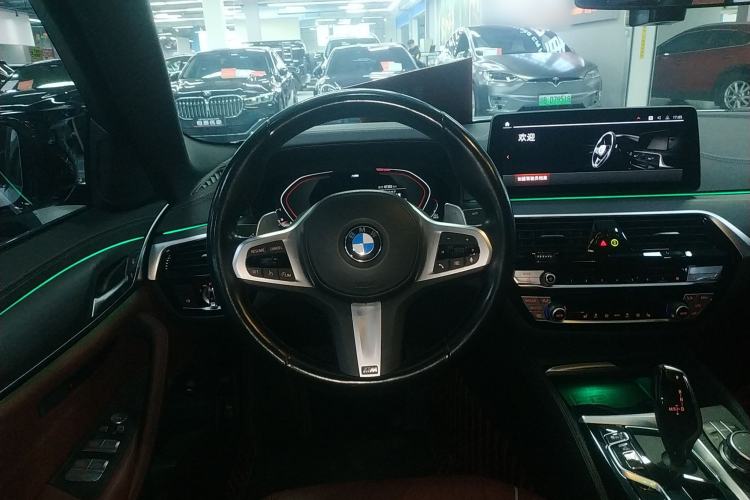 Used BMW 5 Series 2022 Second Facelift 530Li Leading Edition M Sport Package
