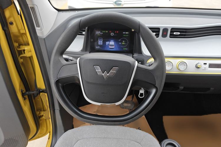 Used Wuling Hongguang MINIEV 2021 Macaron Premium Model – Lithium Iron Phosphate
