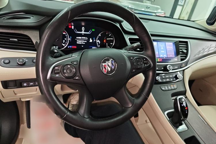 Used Buick LaCrosse 2022 Avenir Avia First Edition
