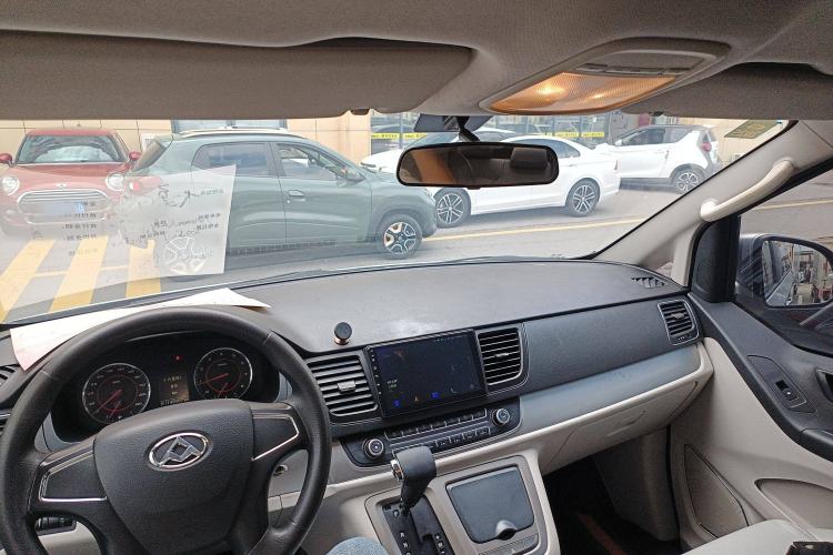 Used SAIC MAXUS G10 2014 2.0T Automatic Elite Edition
