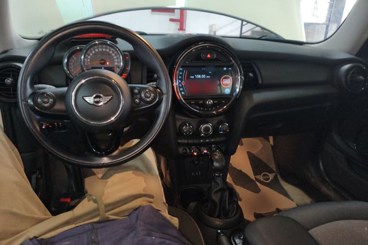 Used  MINI 2014 1.2T ONE
