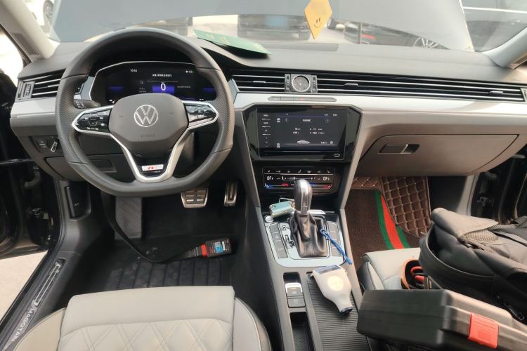 Used Volkswagen Magotan 2025 Zhongxiang Model 280TSI DSG Luxury Version
