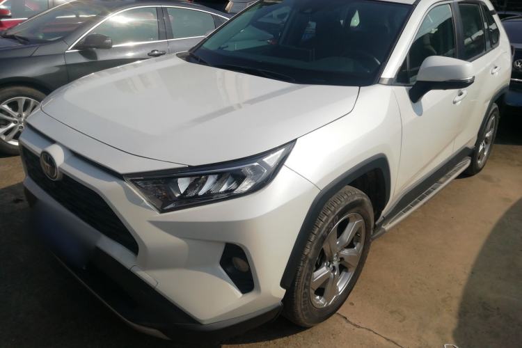 Used Toyota RAV4 2021 2.0L CVT Two-Wheel Drive Fashion PLUS Edition
