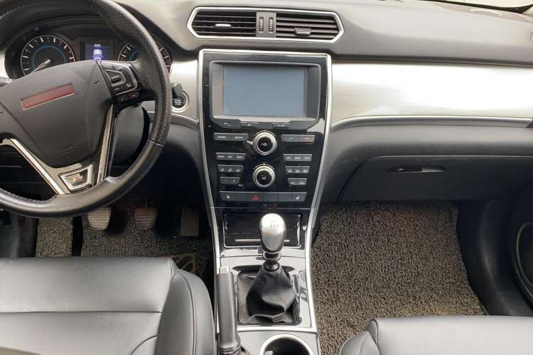 Used Haval H2 2014 1.5T Manual Two-Wheel Drive Elite Edition
