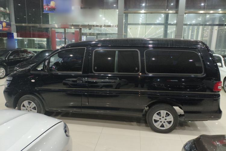 Used FORTHING Lingzhi 2023 M5L 1.6L Base Model 7 Seats
