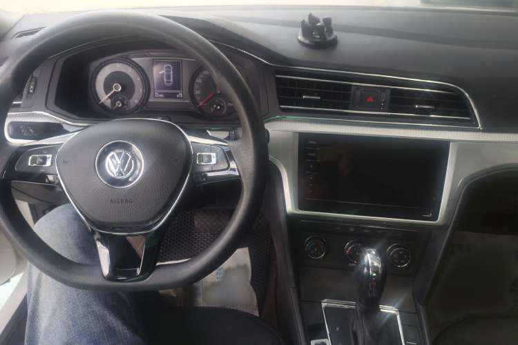 Used Volkswagen Lamando 2021 230TSI DSG Fashion Edition
