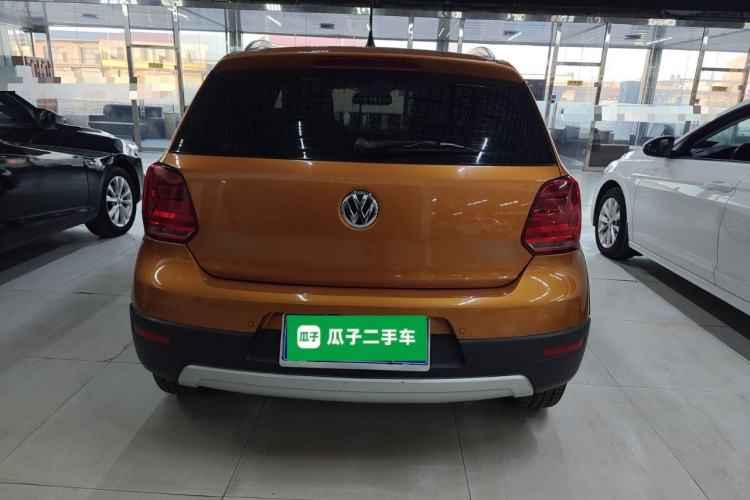 Used Volkswagen Polo 2018 1.5L Cross Polo Automatic
