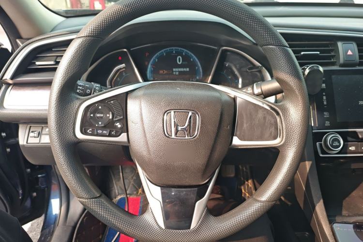 Used Honda Civic 2016 220TURBO CVT Luxury Edition
