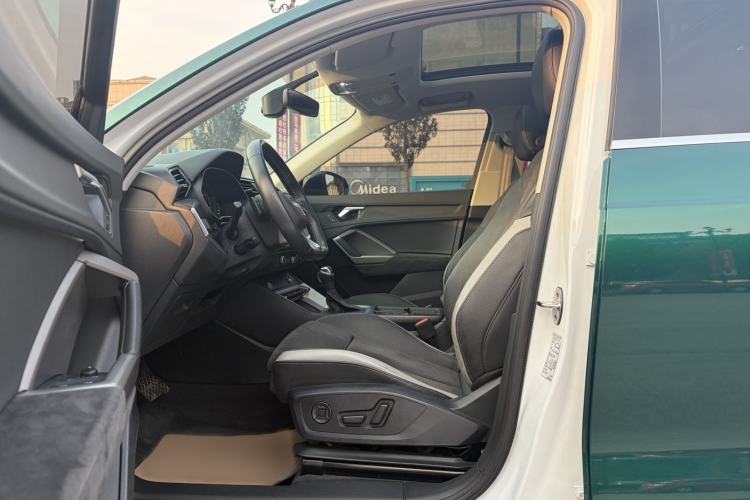 Used Audi Q3 2020 35 TFSI Fashion Dynamic Model
