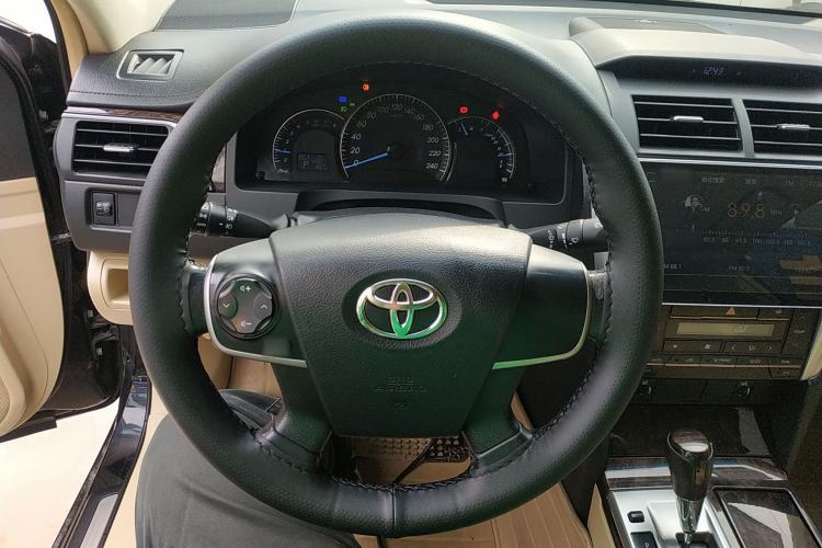 Used Toyota Camry 2015 2.0G Premier Edition