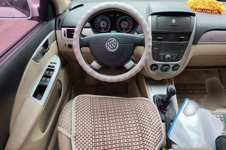 Used Buick Excelle 2013 1.5L Manual Classic Model
