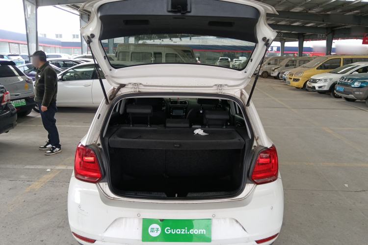 Used Volkswagen Polo 2014 1.6L Automatic Comfort Edition
