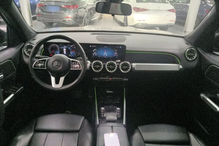 Used Mercedes-Benz GLB 2022 Updated GLB 200 Fashion Edition