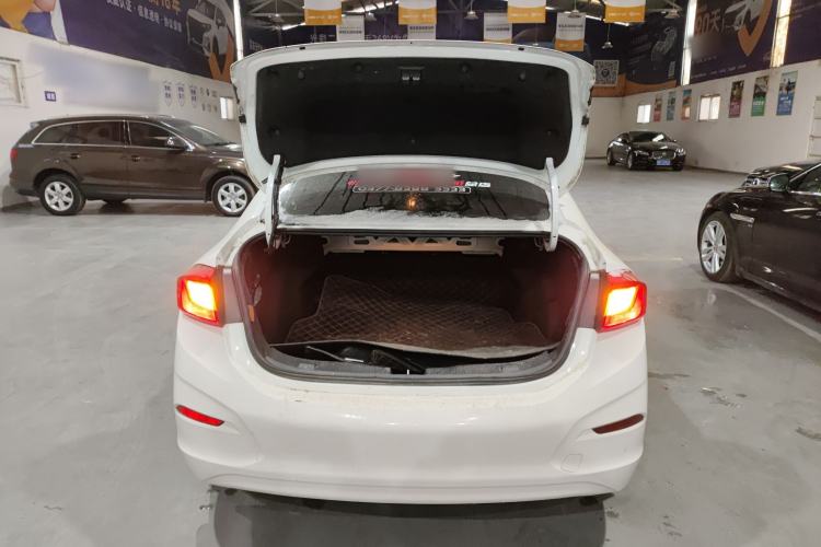 Used Chevrolet Cruze 2018 320 Automatic Pioneer Sunroof Edition
