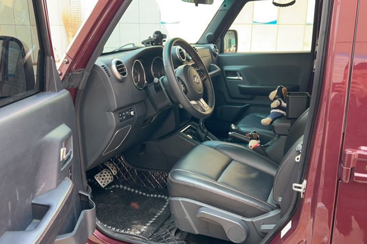 Used  BJ40 2016 40L 2.3T Automatic All-Wheel Drive Premium Edition
