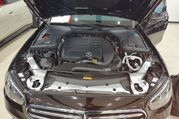 Used Mercedes-Benz E-Class 2023 Updated E 300 L Fashion Edition
