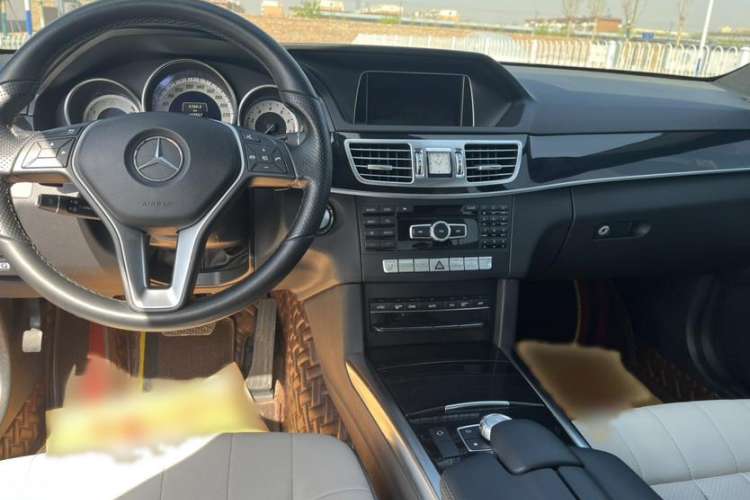 Used Mercedes-Benz E-Class 2015 E 260 L Sport & Fashion Model