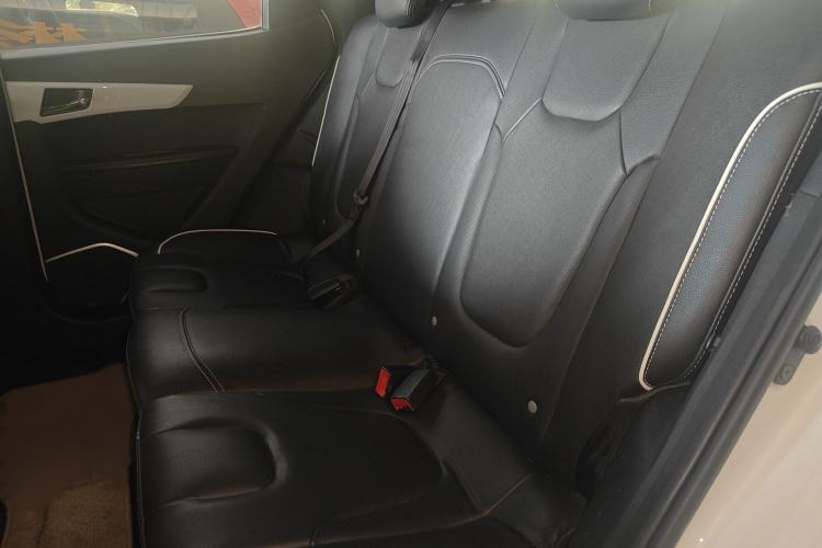 Used  Refine S2 2015 1.5L Manual Luxury Model
