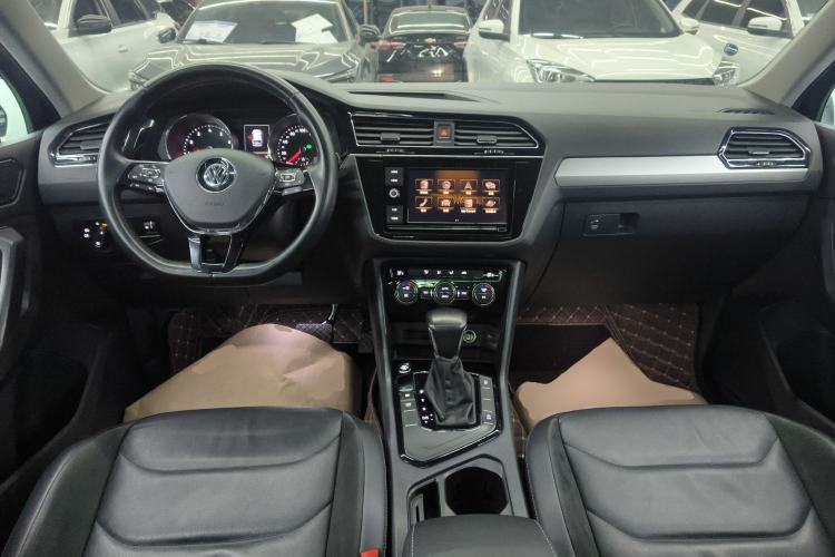 Used Volkswagen Tiguan L 2019 330TSI Automatic Two-Wheel Drive Panoramic Comfort Edition China V Standard
