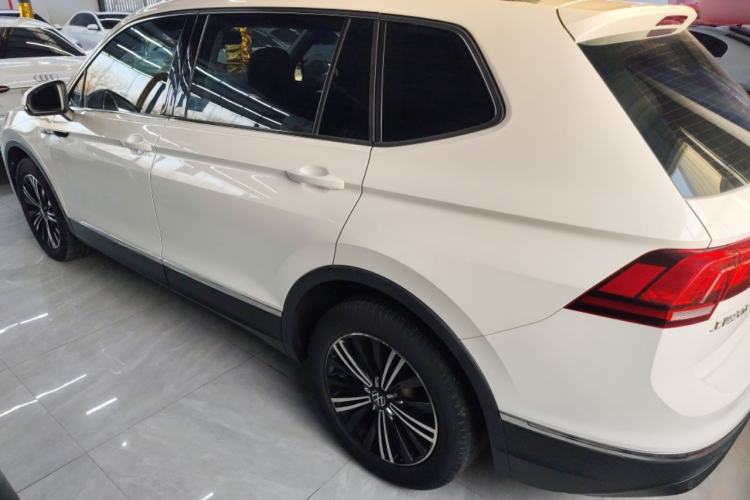 Used Volkswagen Tiguan L 2021 330TSI Automatic Two-Wheel Drive Smart Edition