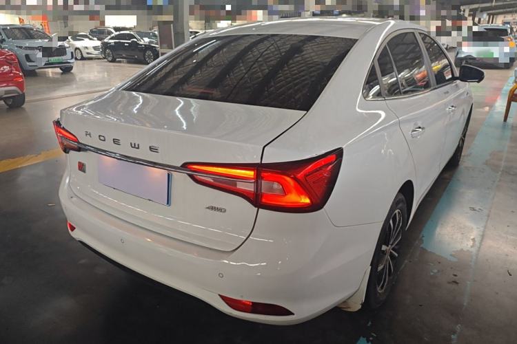 Used Roewe i5 2020 1.5L Automatic 4G Connect Luxury Flagship Edition
