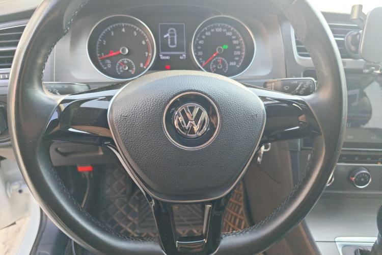 Used Volkswagen Golf 2016 1.6L Automatic Comfort Model
