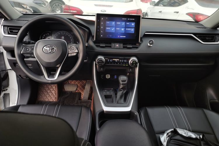 Used Toyota RAV4 2021 2.0L CVT Two-Wheel Drive Fashion Edition
