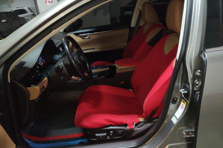 Used Lexus ES 2015 300h Comfort Edition