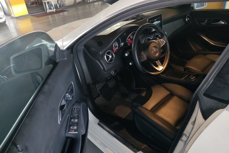 Used Mercedes-Benz CLA 2017 Facelifted CLA 200 Stylish Edition
