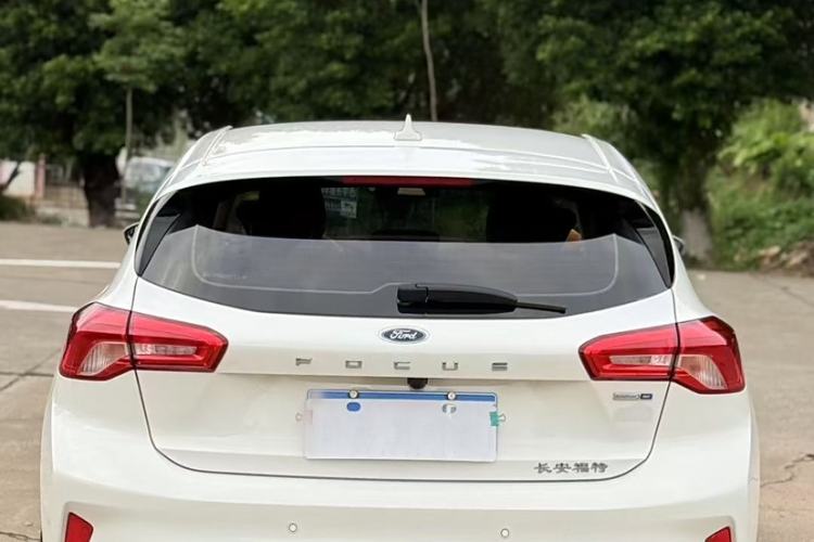 Used Ford Focus 2019 Hatchback EcoBoost 180 Automatic Trendy Model