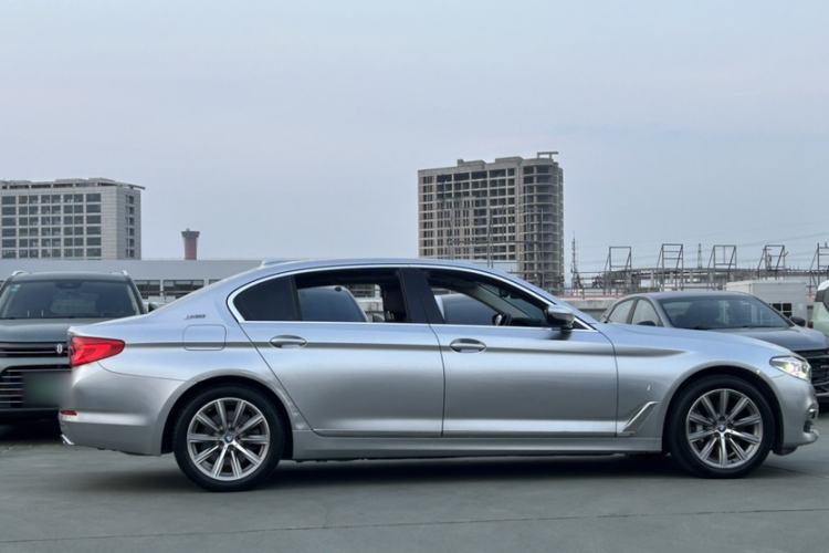 Used BMW 5 Series New Energy 2019 530Le Luxury Package
