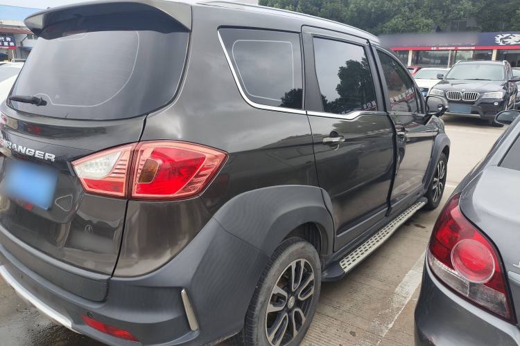 Used FAW Yingzhi G5 2016 1.5L CVT Luxury Navigation Edition
