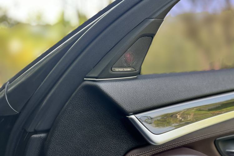 Used BMW 5 Series 2014 525Li Luxury Design Package
