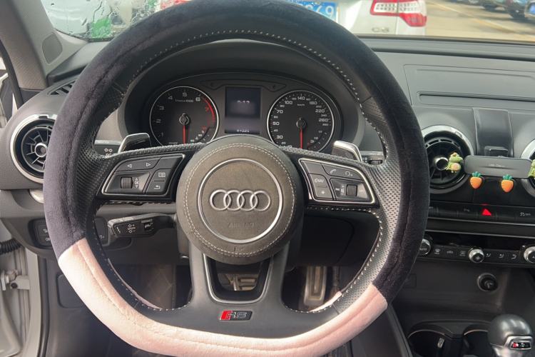 Used Audi A3 2019 Sportback 35 TFSI Sporty Version National V