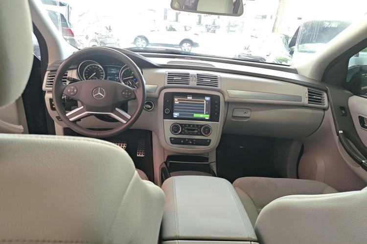 Used Mercedes-Benz R-Class 2014 R 320 4MATIC Business Model