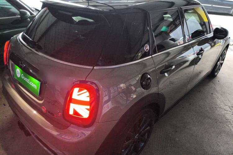 Used MINI MINI 2018 2.0T COOPER S Classic Edition Five-Door Version
