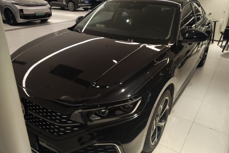 Used Volkswagen Passat 2024 380TSI Starry Luxury Edition