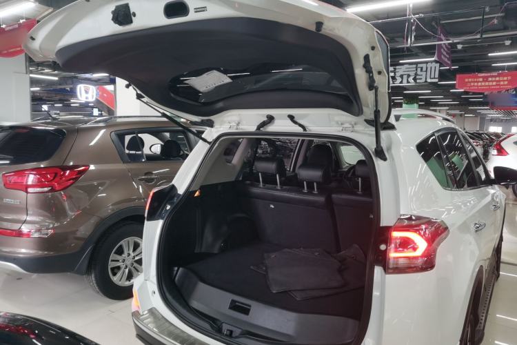 Used Toyota RAV4 2016 2.0L CVT Two-Wheel Drive Comfort Edition China V Standard