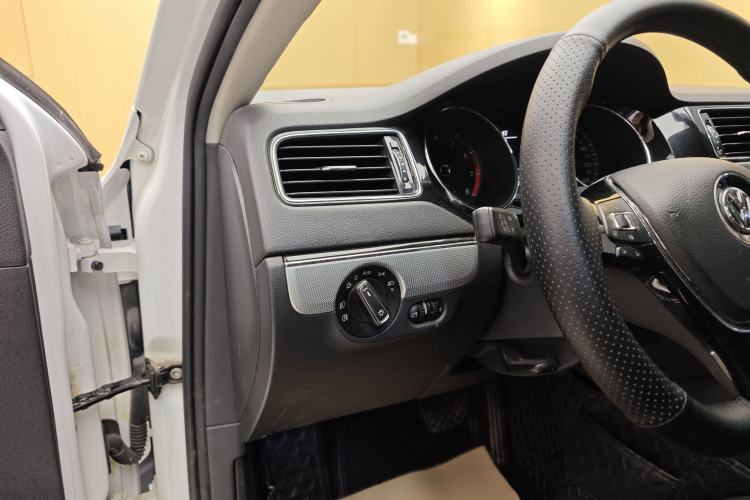 Used Volkswagen Sagitar 2018 280TSI DSG Comfort Model
