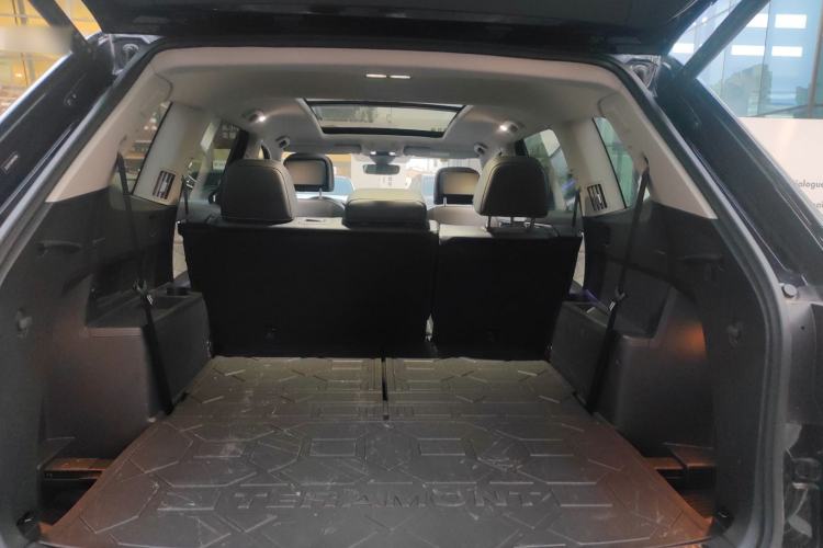 Used Volkswagen Teramont 2024 380TSI Four-Wheel Drive Longxiang Edition
