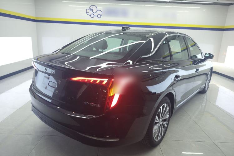 Used Hongqi E-QM5 2022 431 km Charge & Enjoy Edition
