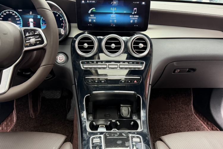 Used Mercedes-Benz GLC 2021 GLC 260 L 4MATIC Dynamic Edition
