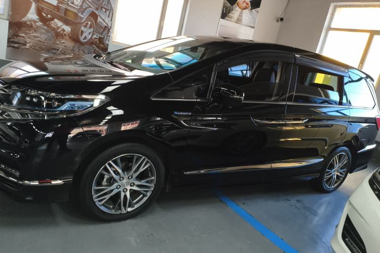 Used Honda Elysion 2019 2.0L Hybrid Luxury Edition
