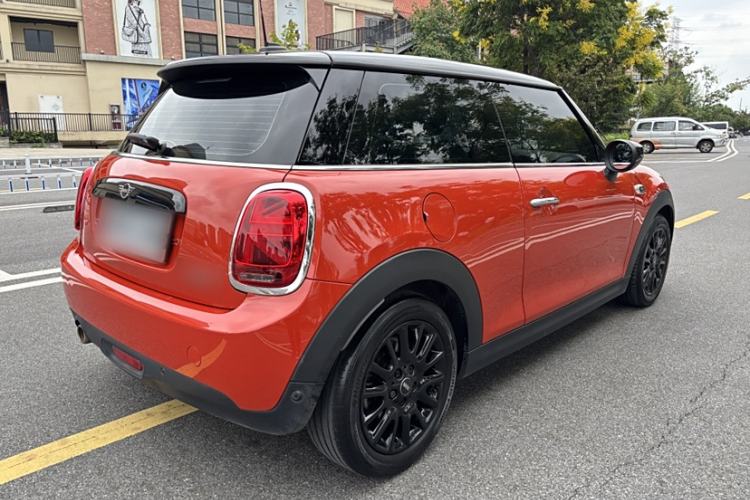 Used  MINI 2021 1.5T COOPER Classic Edition
