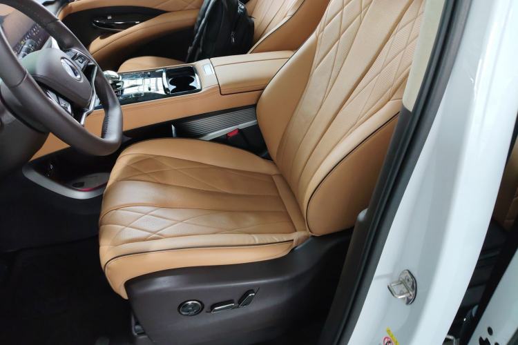 Used Denza D9 2024 DM-i 980 Four-Wheel Drive Flagship Model