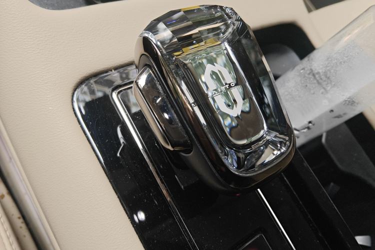 Used Hima AITO M7 2024 1.5T Intelligent Driving Rear-Drive Max Edition 5 Seats
